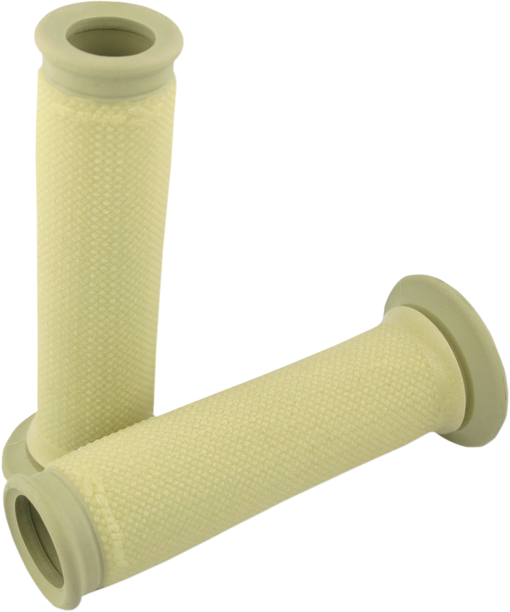 Renthal G175 Reinforced Dual-Compound Grips for Street Bikes
