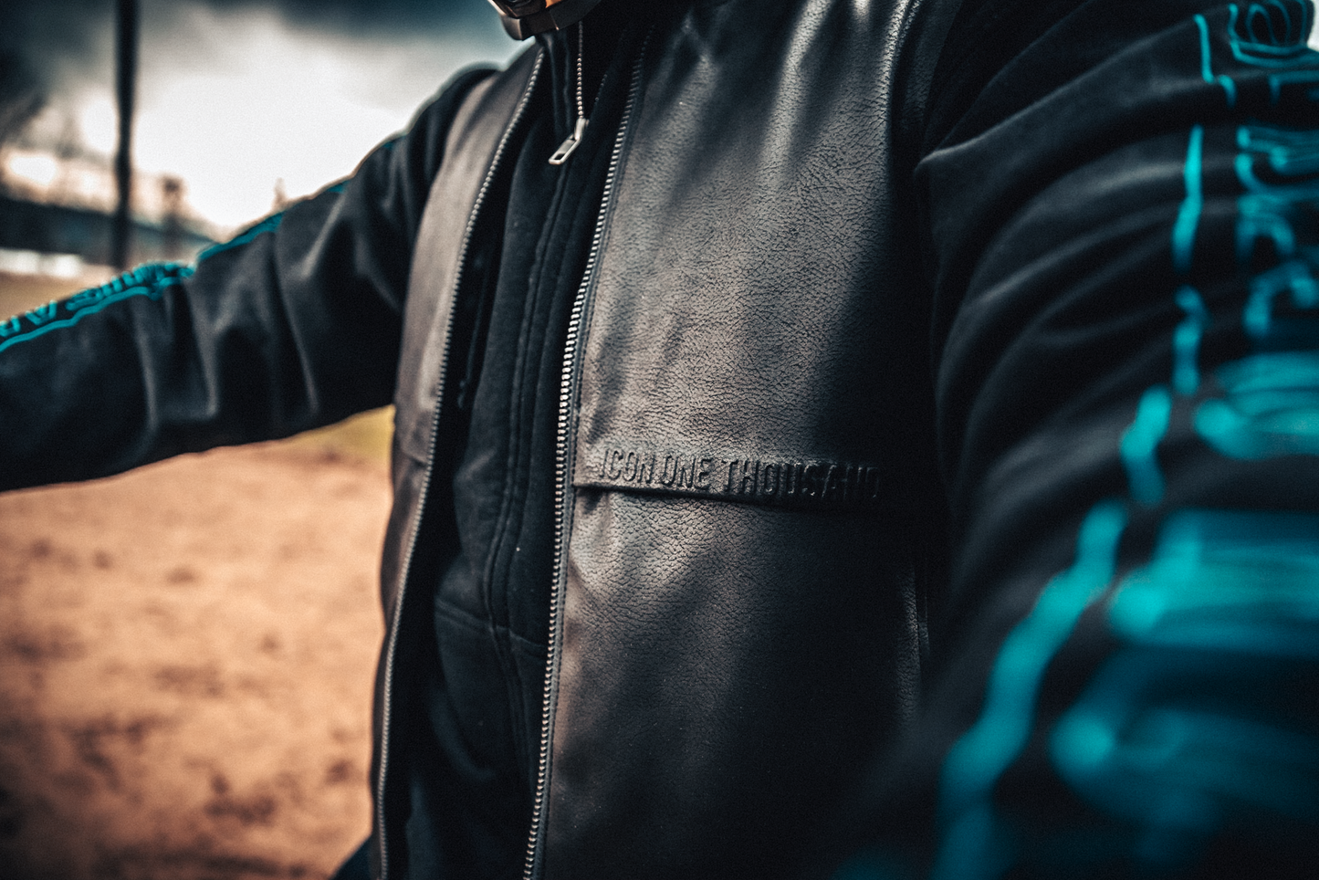 ICON Backlot Vest - Black L/XL 2830-0572