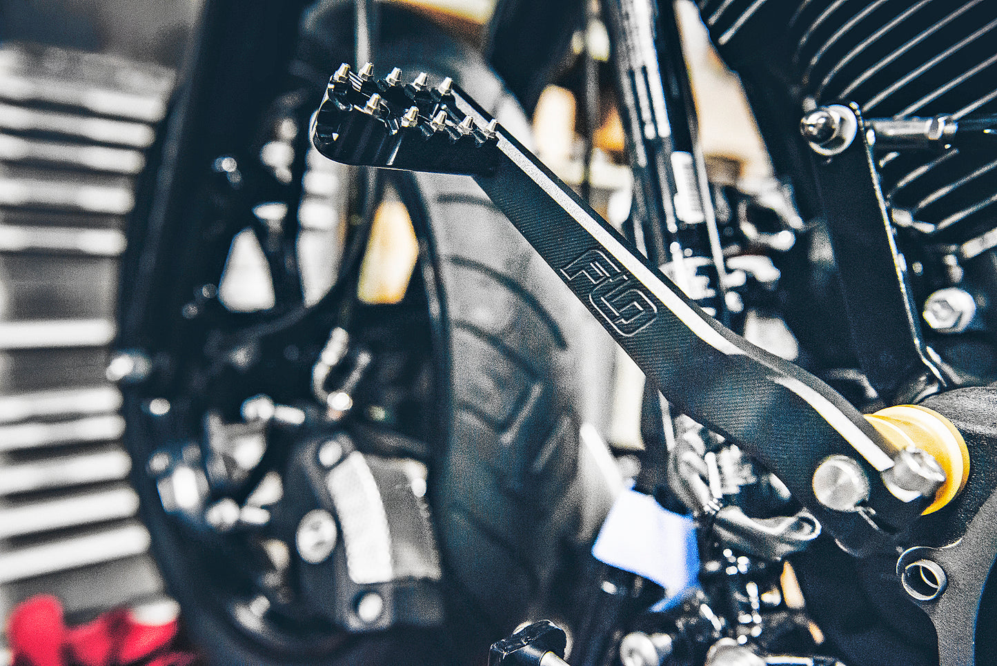 FLO Motorsport HDSF-805 Adjustable Shift Lever for Harley-Davidson FLRT, FLHTCUL, FLHTKL, FLTRXS Models