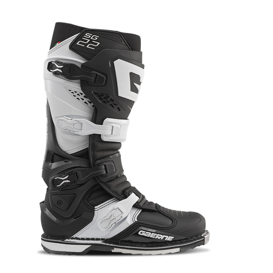 Sg22 Boots Black/White Sz 8