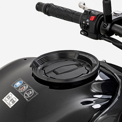 GIVI BF29 Tanklock Mount for Kawasaki Motorcycles