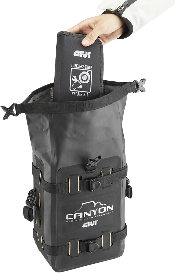 GIVI Canyon Adv Cargo Bag 8L Engine Guard / Tail Bag Black GRT722B