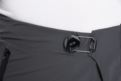 100% Celium Shorts - Charcoal - US 32 40012-00009 - Kelly Motorsports