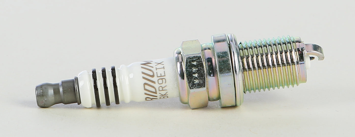 NGK Spark Plug #2669/04 for Snow Cats – Reliable Performance and Easy Replacement