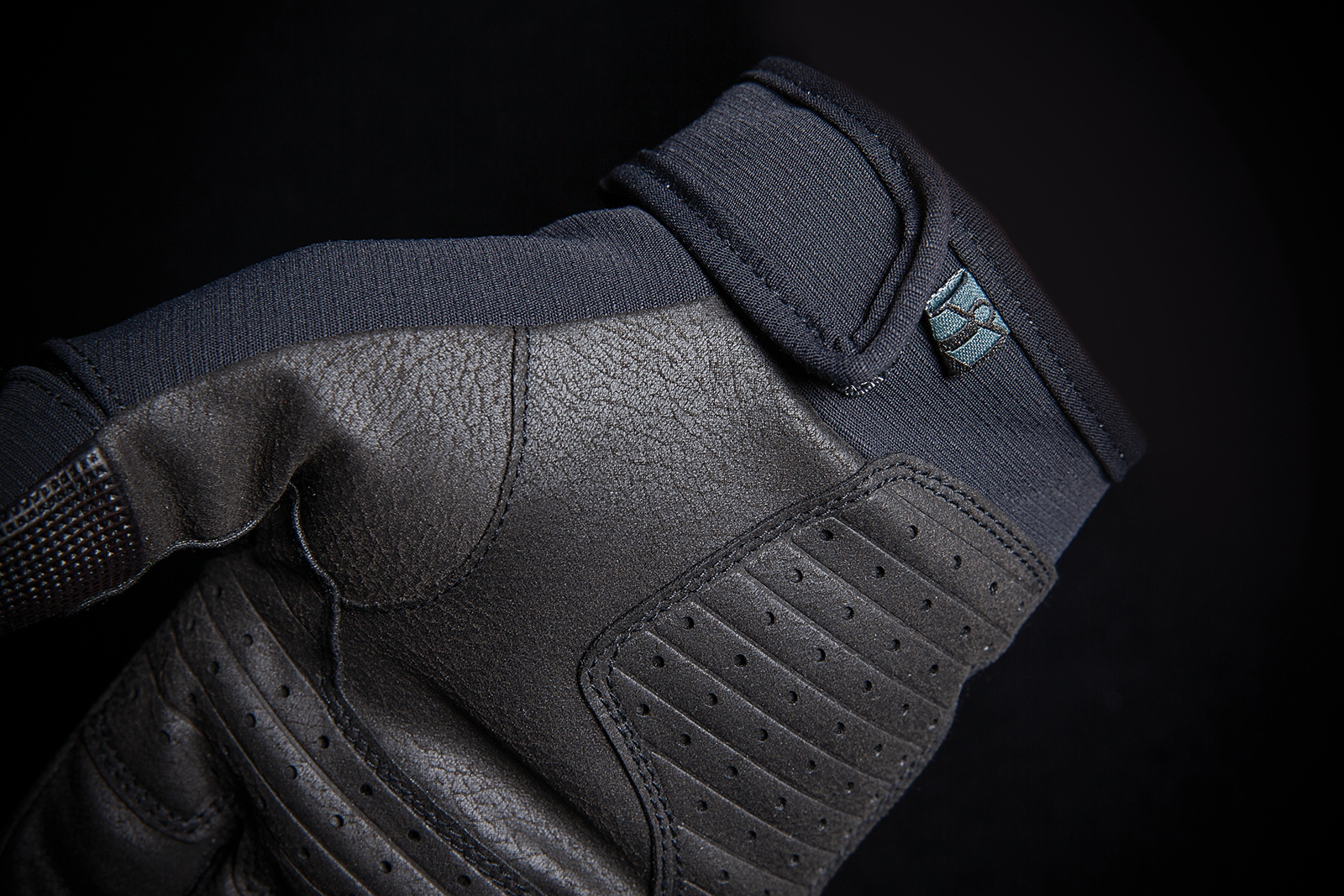 ICON Stormhawk™ Gloves - Black Medium, Model 3301-3966 - Three-Season Motorcycle Riding Gloves