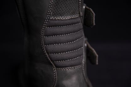 ICON Elsinore 2™ CE Boots - Black Size 9.5 - Durable Leather Motorcycle Boots with Impact Protection