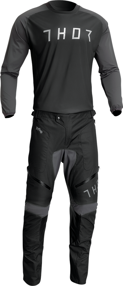 THOR Terrain Jersey Black/Charcoal Medium (Part Number 2910-7161)