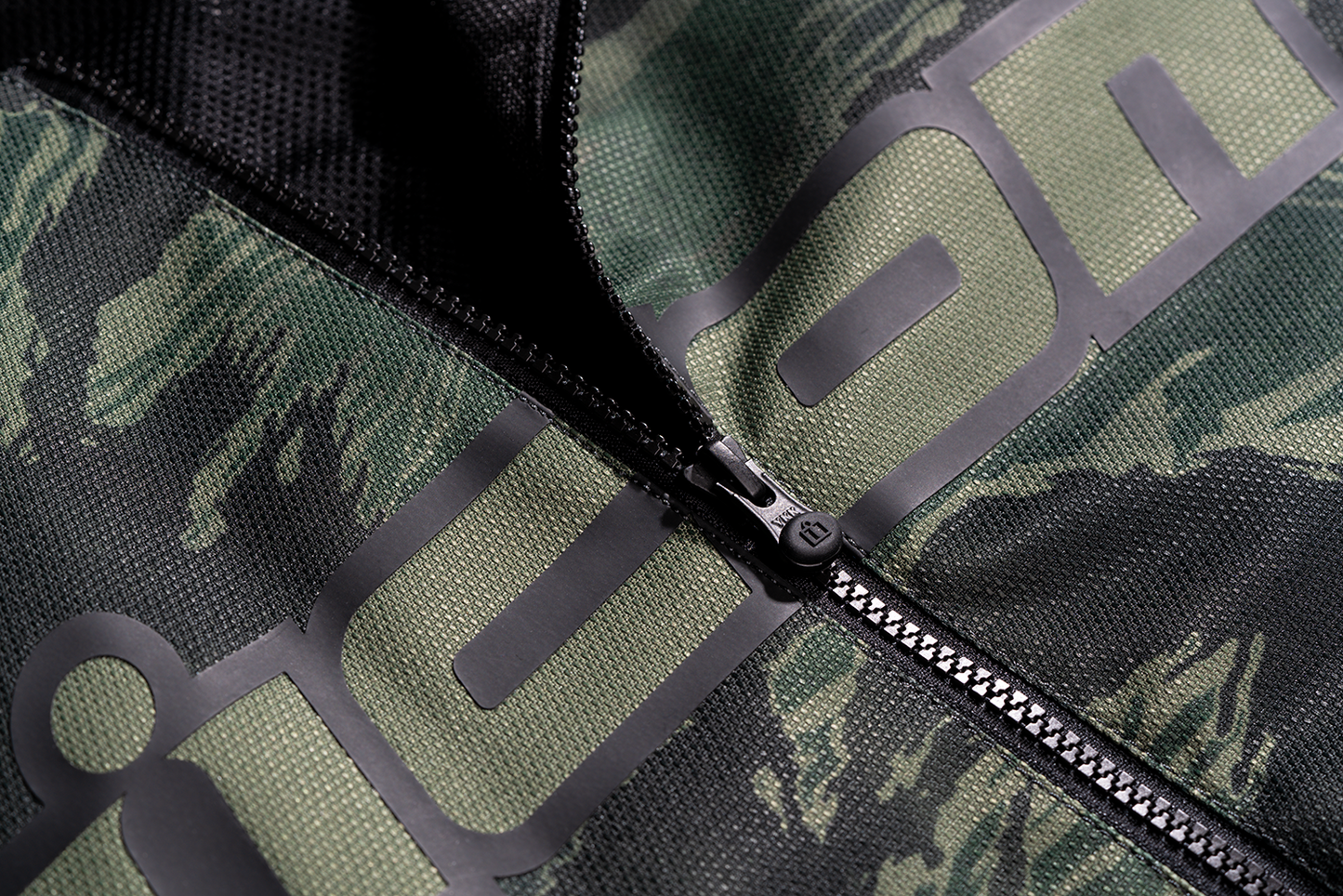 ICON Hooligan CE Tigersblood™ Jacket – Green, Small – Sport Fit with Impact Protection