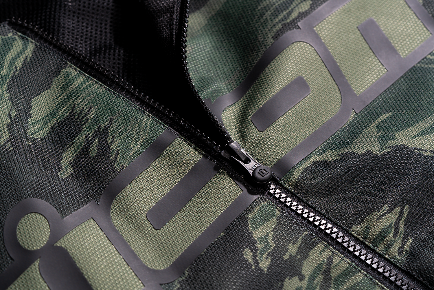 ICON Hooligan CE Tigersblood™ Jacket – Green, Small – Sport Fit with Impact Protection