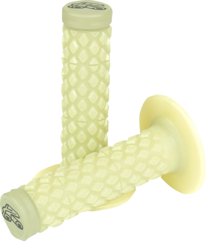 Renthal MX R-Works Dual Grips - Comfort with Ergo Diamond Vibration Dampers - Part G196