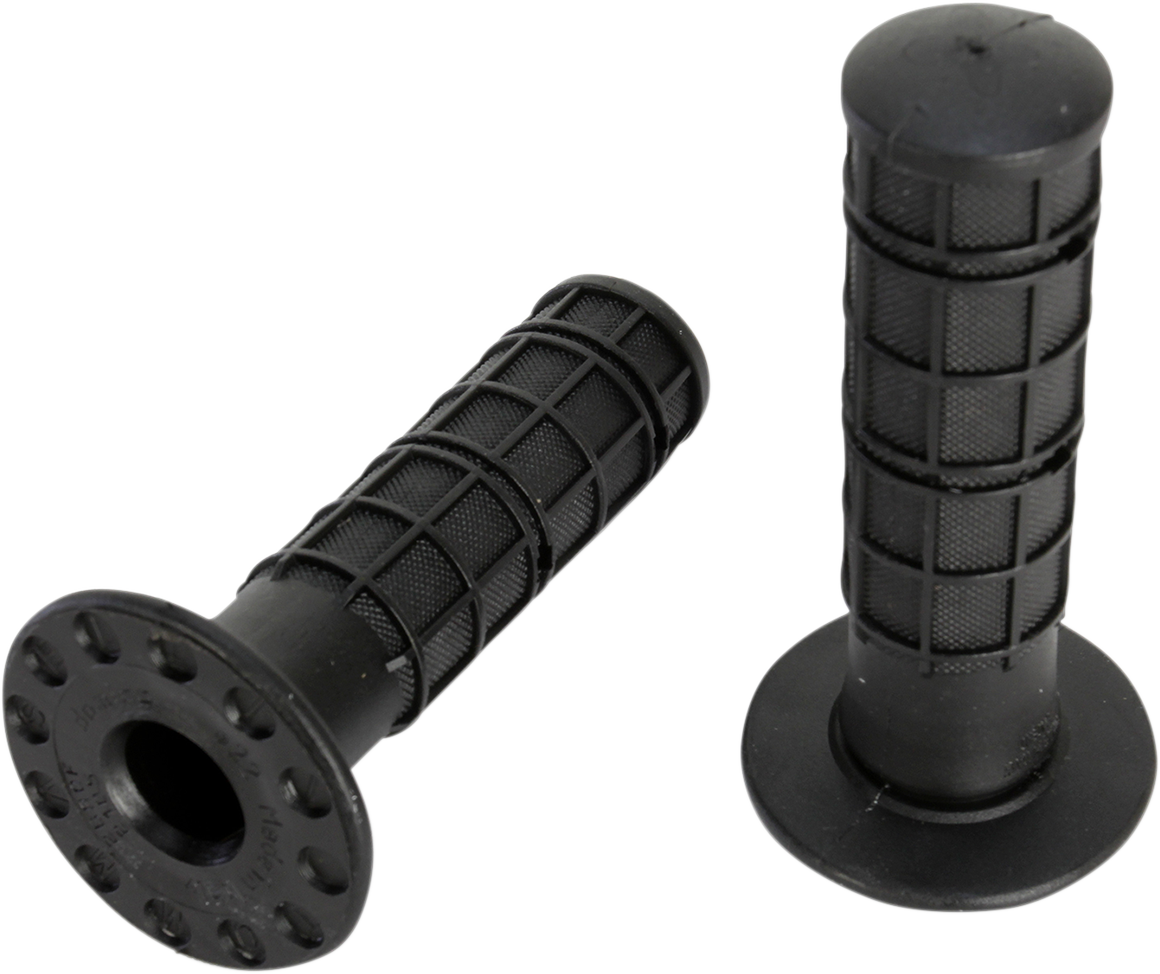 DOMINO Victor Waffle Grips for 7/8 inch Handlebars - Black (Part Number 1131.82.40.04)