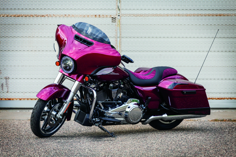 Kuryakyn Smooth Windshield Trim for 2014-2015 Harley Davidson Touring Models - Gloss Black Part #kur1389