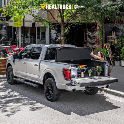 BAK 2024 Toyota Tacoma 5ft Bed BAKFlip MX4 Bed Cover