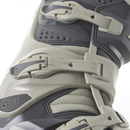 Sg12 Boots Stone Grey Sz 8