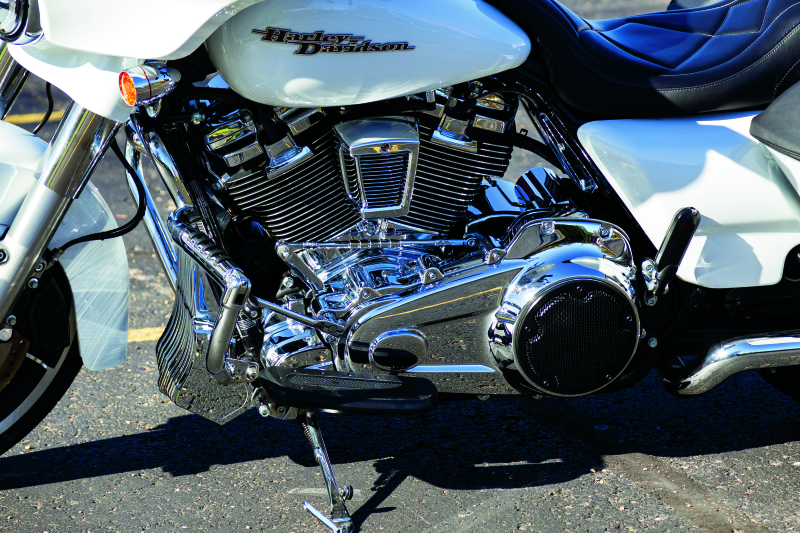 Kuryakyn Precision Transmission Top Cover for 2017-2018 Harley Davidson Touring Models in Chrome - Part Number KUR6415