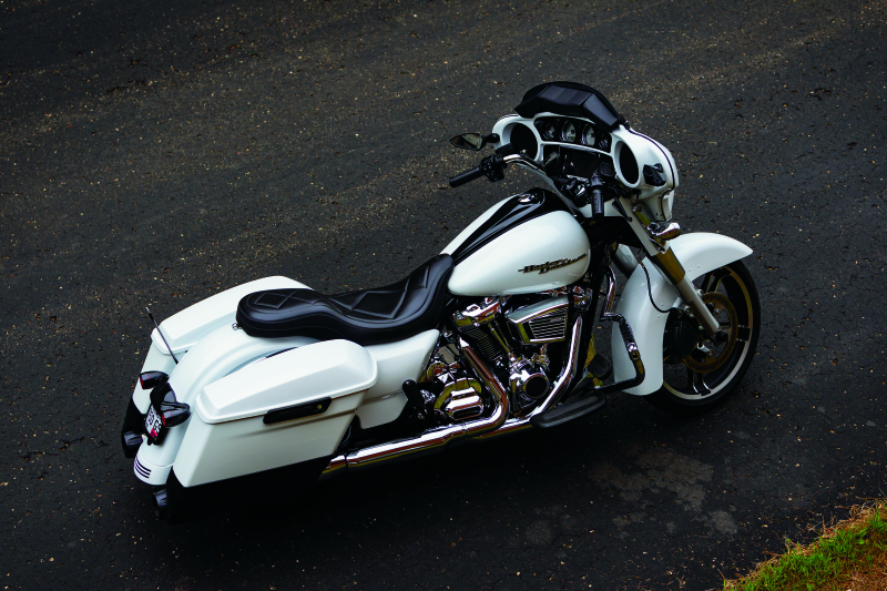 Kuryakyn Precision Tappet Block Accent for Milwaukee-8 Engines 2017 and Later - Chrome Finish