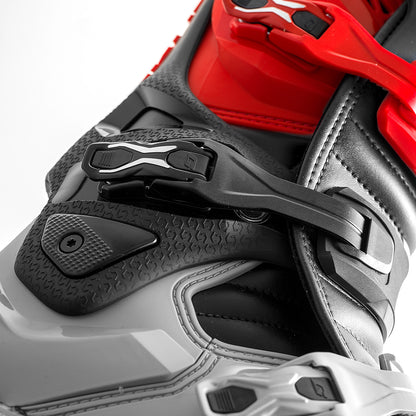 Sg22 Gore Tex Enduro Le Boots Red/Black/Grey Sz 8