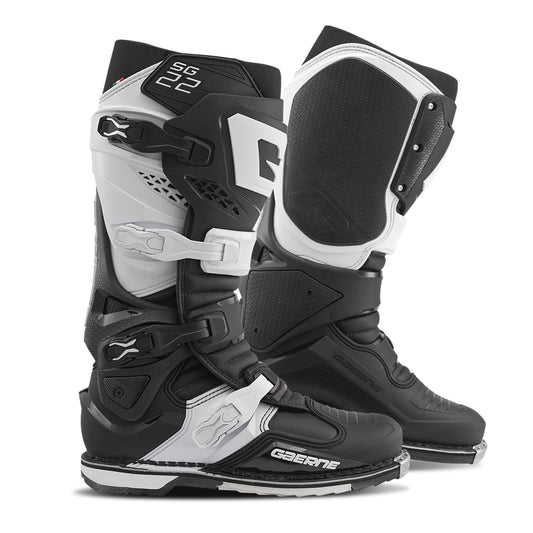 Gaerne SG22 Boots Black/White - Kelly Motorsports