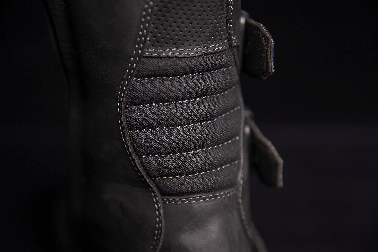 ICON Elsinore 2™ CE Leather Riding Boots w/Impact Protection - Kelly Motorsports