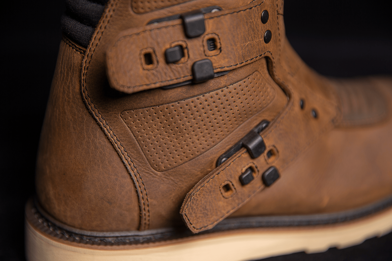 ICON Elsinore 2™ CE Leather Riding Boots w/Impact Protection - Kelly Motorsports