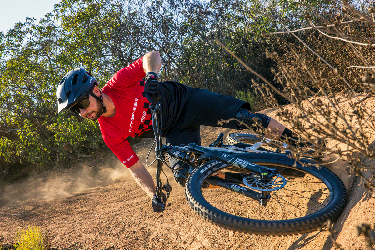 THOR Intense Assist Chex Short-Sleeve MTB Jersey - Red/Black, Part No. 5120-0139 - Kelly Motorsports