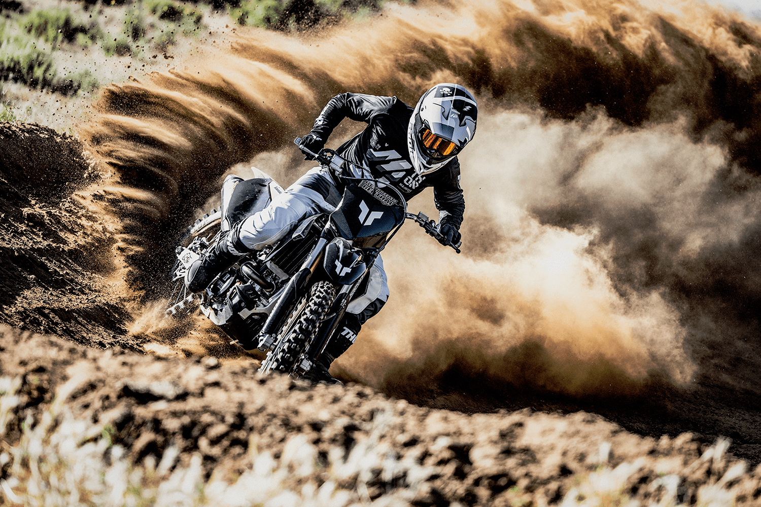 THOR Launchmode Brave Jersey - Black/Gray - Medium by THOR, Part Number 2910-8220 - Kelly Motorsports